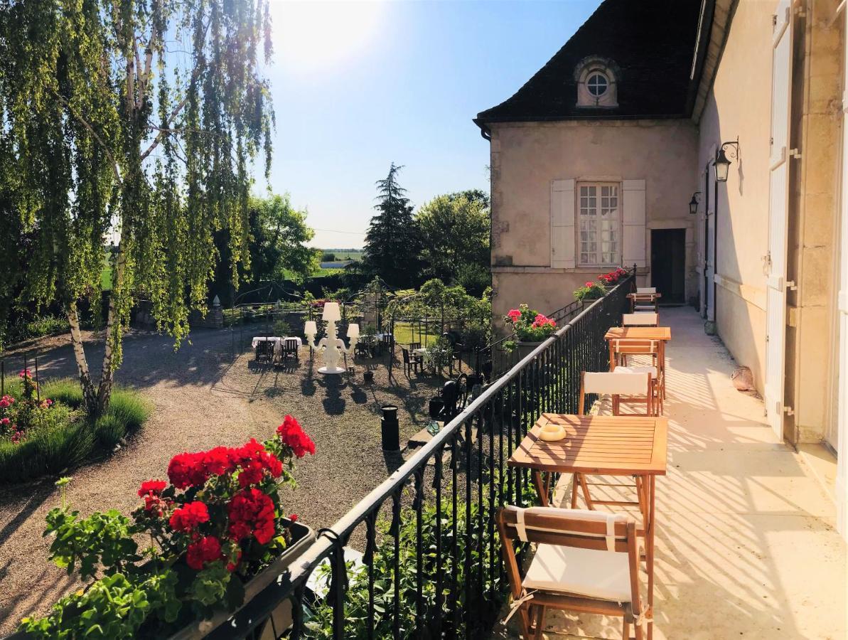 Bed and Breakfast Domaine Pont Juillet à Fontaines  Extérieur photo